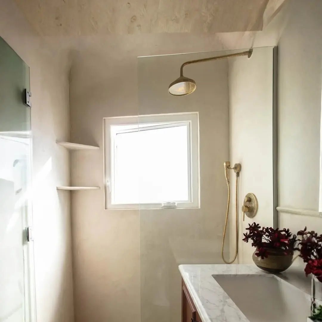Showers - Insideast
