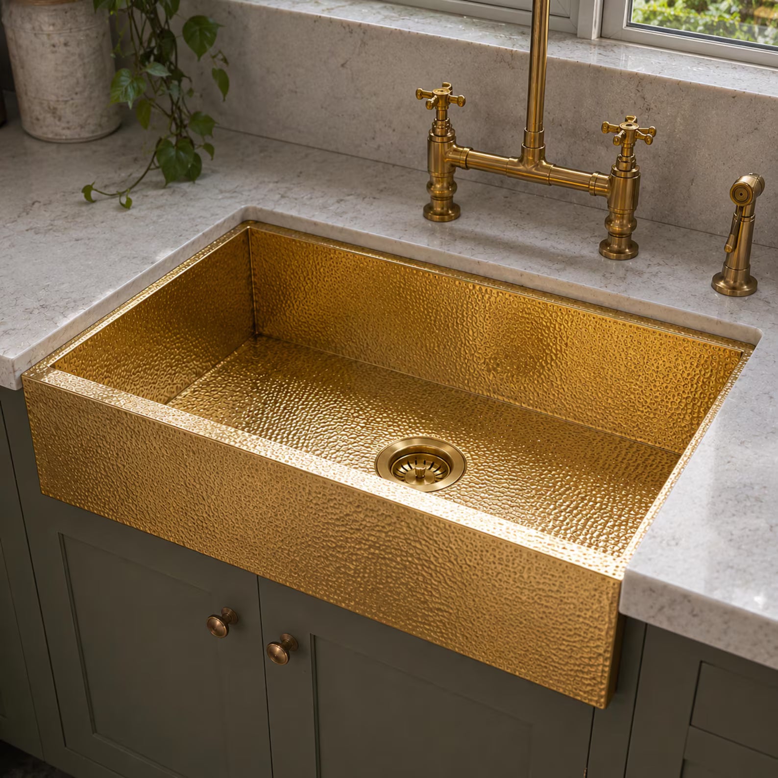 Hammered solid brass farmhouse apron front kitchen sink