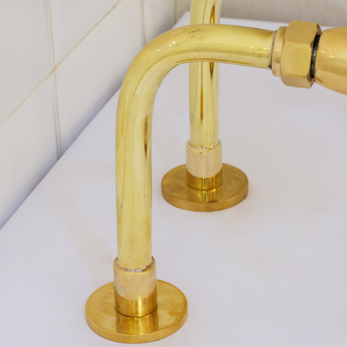 Brass Telephone Tub Filler With Handheld Shower, Deck Mount Tub Filler Handshower, Brass Tub Faucet, 3 - Handle Telephone Faucet - Insideast