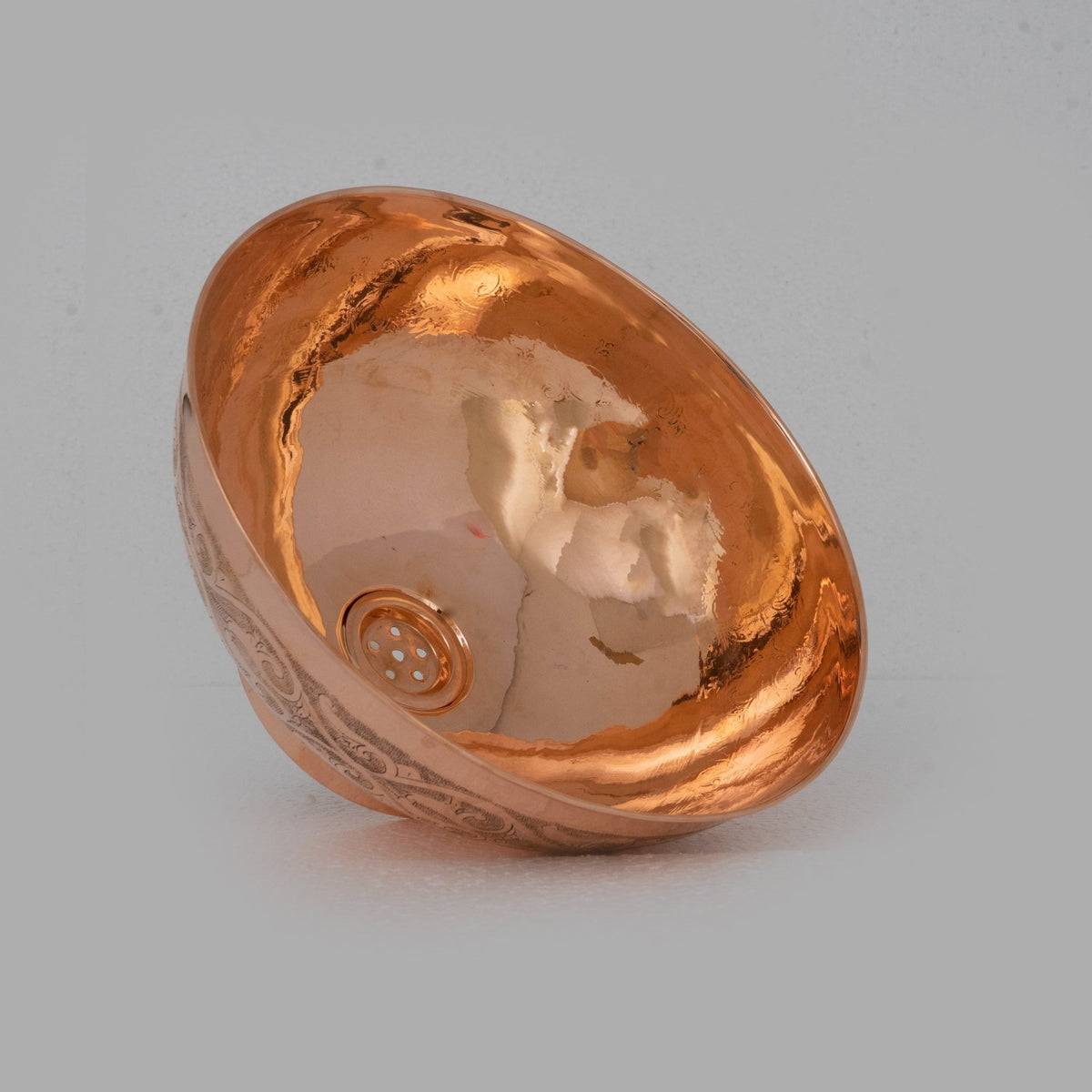Hand-hammered solid copper bathroom vessel sink bowl
