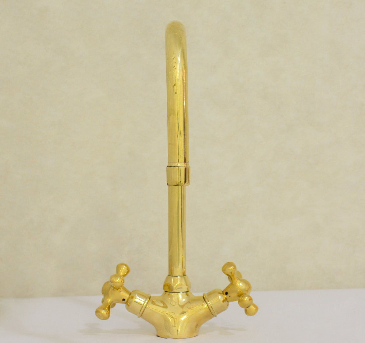 Single Hole Bathroom Faucet – Antique Brass Bathroom Faucet - Insideast